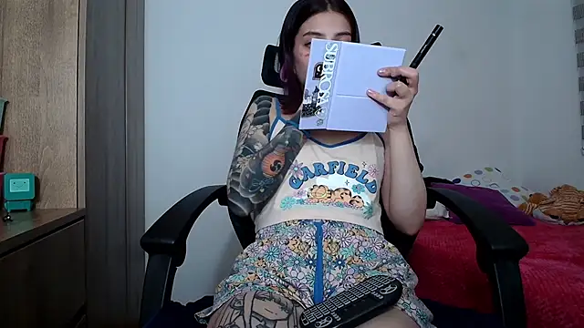 Sweet navy  online show from December 3, 2025, 11:36 pm