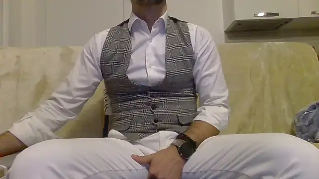 Eroshotlicker online show from February 8, 2026, 9:23 pm