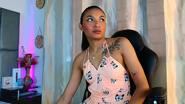 TashaNaughty4u online show from March 21, 2026, 7:40 pm