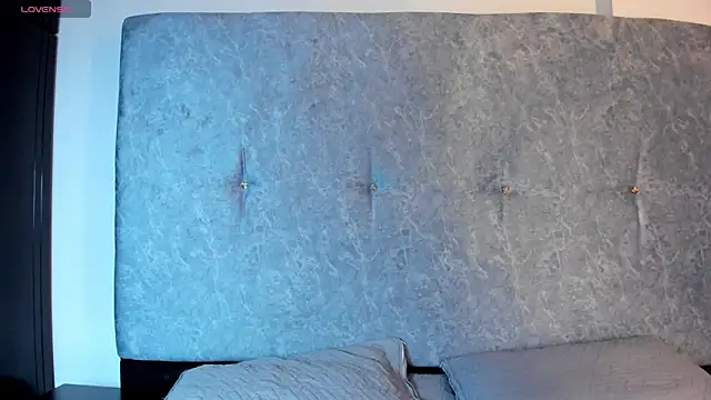 Evangelinne  hell online show from November 27, 2025, 2:28 pm