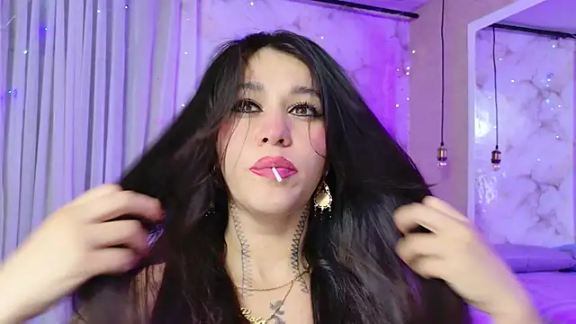 Snapshot of abby_saenz_2025 chatting on November 25, 2025, 8:42 pm abby saenz 2025 online show from November 25, 2025, 8:42 pm