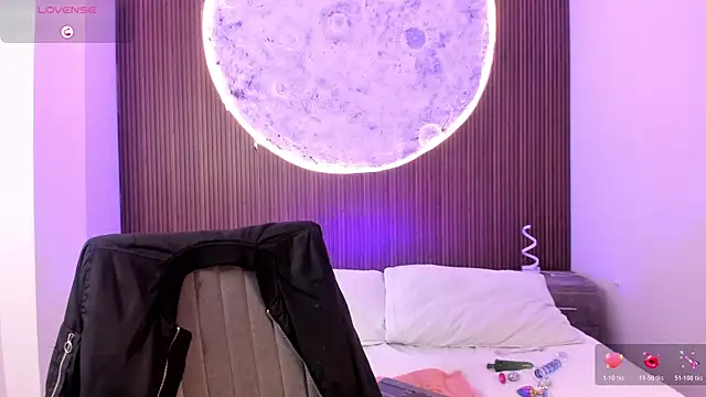 IvannaVolk  online show from February 11, 2026, 6:35 am