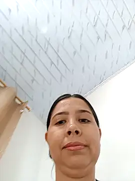 Snapshot of KarelysAC chatting on November 29, 2025, 3:56 pm KarelysAC online show from November 29, 2025, 3:56 pm