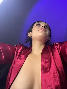 Samantafoxx  online show from March 23, 2026, 11:37 pm