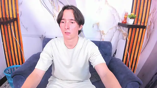 Snapshot of Aaron_LatinMen2 chatting on November 28, 2025, 3:50 am Aaron LatinMen2 online show from November 28, 2025, 3:50 am