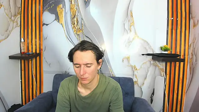 Snapshot of Aaron_LatinMen2 chatting on November 30, 2025, 7:58 pm Aaron LatinMen2 online show from November 30, 2025, 7:58 pm