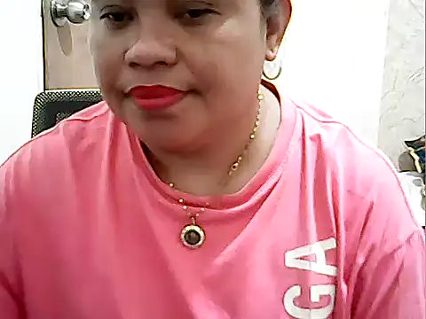 cutechubby online show from April 6, 2026, 11:17 pm