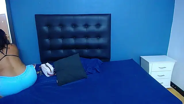 naughty bigass 18 online show from December 3, 2025, 3:29 am