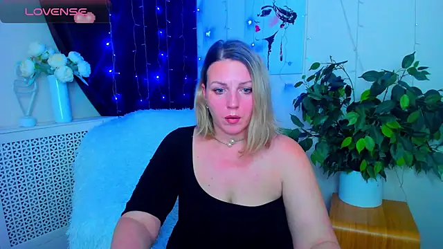 Alison star  online show from December 15, 2025, 1:44 am