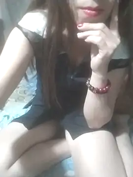 tieutam122 online show from December 5, 2025, 12:48 pm