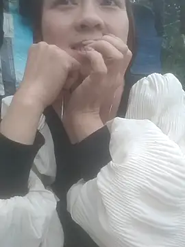 tieutam122 online show from February 14, 2026, 9:53 am