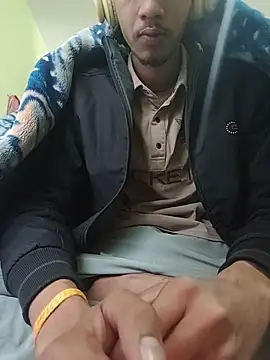 handsome boy07 online show from December 3, 2025, 4:13 am