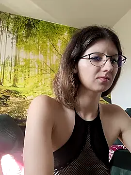 Melissa Kyle online show from February 3, 2026, 9:47 am