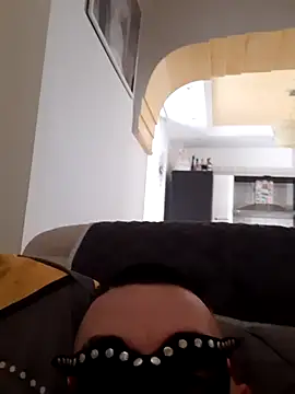 Snapshot of Vampiro83zz chatting on March 15, 2026, 2:57 pm Vampiro83zz online show from March 15, 2026, 2:57 pm