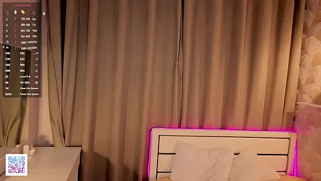 CoraleeSpadlin online show from December 2, 2025, 4:30 pm