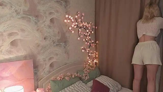 Snapshot of Ava_Foxx1 chatting on November 28, 2025, 1:06 am Ava Foxx1 online show from November 28, 2025, 1:06 am