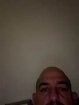 Snapshot of Laufla chatting on November 25, 2025, 11:05 pm Laufla online show from November 25, 2025, 11:05 pm