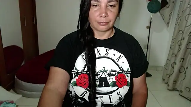 vivian-milf online show from December 18, 2025, 12:38 am