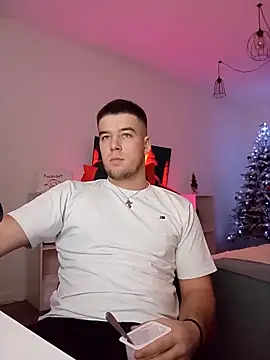 IPrince7 online show from December 1, 2025, 5:03 pm