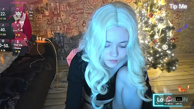 Snapshot of MissKotomissCat chatting on January 12, 2026, 11:09 pm MissKotomissCat online show from January 12, 2026, 11:09 pm