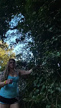 Snapshot of Horny_hippie chatting on October 24, 2025, 9:36 pm Horny hippie online show from October 24, 2025, 9:36 pm