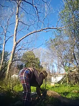 Snapshot of Horny_hippie chatting on March 11, 2025, 9:26 pm Horny hippie online show from March 11, 2025, 9:26 pm