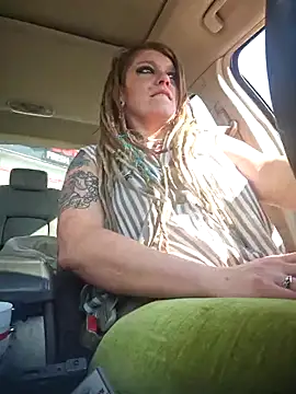 Snapshot of Horny_hippie chatting on March 13, 2025, 8:32 pm Horny hippie online show from March 13, 2025, 8:32 pm