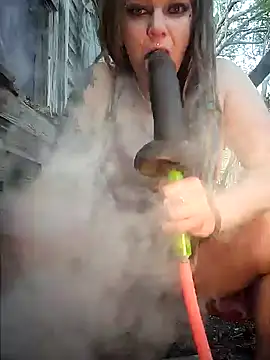 Snapshot of Horny_hippie chatting on February 6, 2025, 9:28 pm Horny hippie online show from February 6, 2025, 9:28 pm