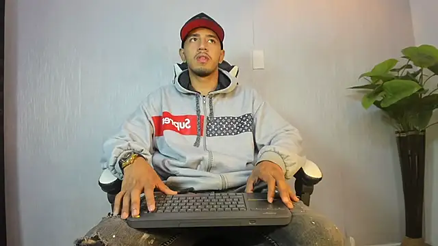 Snapshot of Brand_Collins chatting on January 18, 2026, 11:35 am Brand Collins online show from January 18, 2026, 11:35 am