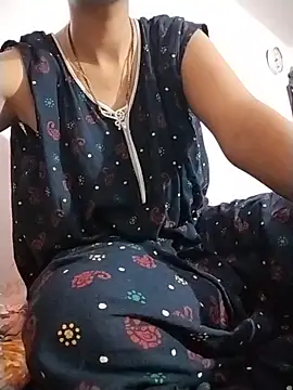 RASHMI SHARMA9 online show from May 17, 2026, 3:01 pm