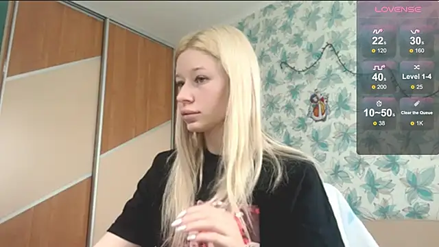 Snapshot of Barbie_Blondie chatting on February 7, 2026, 9:06 am Barbie Blondie online show from February 7, 2026, 9:06 am