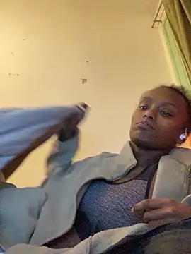 Snapshot of ___Hannah___ chatting on December 1, 2025, 12:55 am Hannah online show from December 1, 2025, 12:55 am