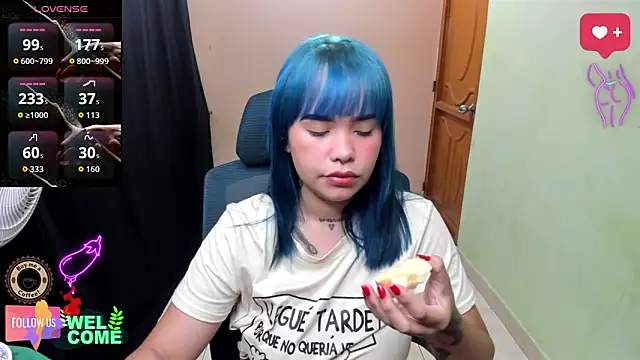 Snapshot of Luna_Artxx chatting on November 28, 2025, 1:22 pm Luna Artxx online show from November 28, 2025, 1:22 pm