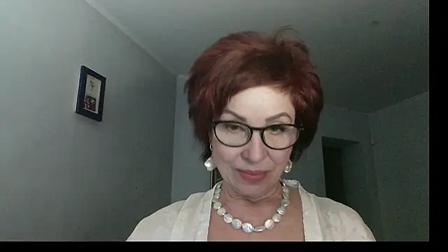 Kelly Flurr online show from December 19, 2025, 7:00 am