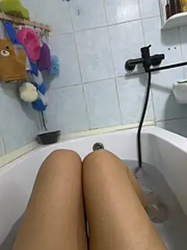 MUDA3322 online show from April 5, 2026, 6:03 pm