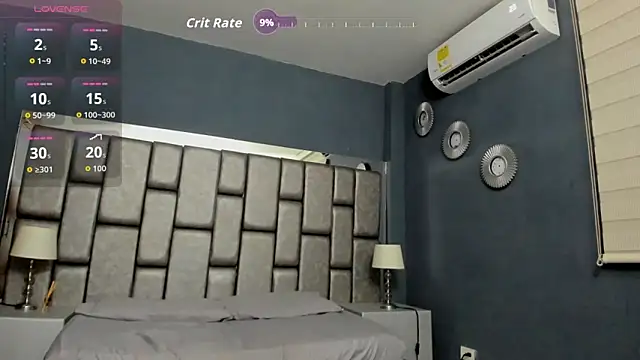 IsaSantoDomingo online show from December 20, 2025, 10:23 pm