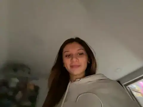 Snapshot of allisonn_parker26 chatting on December 19, 2025, 6:54 pm allisonn parker26 online show from December 19, 2025, 6:54 pm