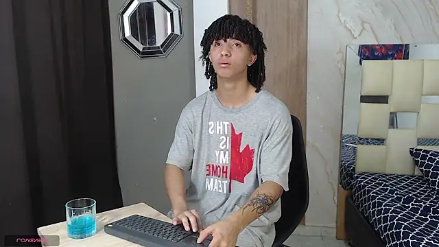 kim curlyy online show from March 24, 2026, 1:22 pm