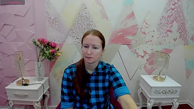 Snapshot of Sally-well chatting on December 1, 2025, 9:10 am Sally-well online show from December 1, 2025, 9:10 am