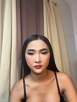 Diannellove online show from June 1, 2026, 4:06 pm