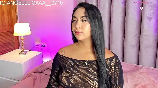 Snapshot of Little_Angelica18 chatting on February 13, 2026, 12:38 pm Little Angelica18 online show from February 13, 2026, 12:38 pm