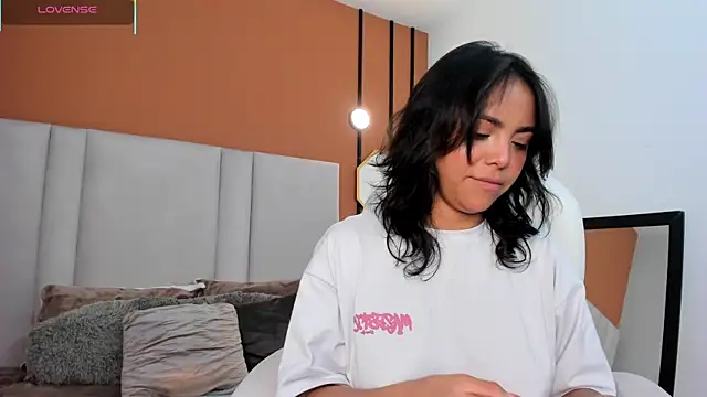 Snapshot of Scarlett_musik chatting on January 13, 2026, 4:38 am Scarlett musik online show from January 13, 2026, 4:38 am