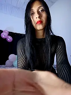 Im Kloe online show from April 7, 2026, 10:11 pm