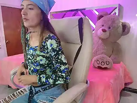 Snapshot of Dark_Dominika chatting on December 20, 2025, 1:03 pm Dark Dominika online show from December 20, 2025, 1:03 pm