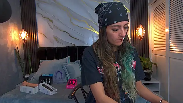 Snapshot of Dark_Dominika chatting on May 21, 2026, 1:08 pm Dark Dominika online show from May 21, 2026, 1:08 pm