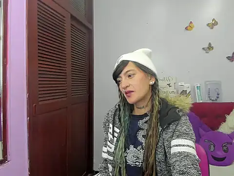 Snapshot of Dark_Dominika chatting on December 18, 2025, 1:26 pm Dark Dominika online show from December 18, 2025, 1:26 pm