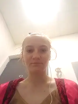 Snapshot of Cassianamc chatting on December 2, 2025, 7:04 pm Cassianamc online show from December 2, 2025, 7:04 pm