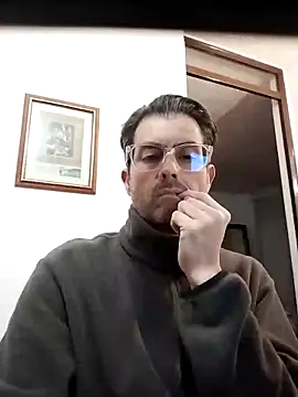 Snapshot of Fuegosutil chatting on November 27, 2025, 11:27 pm Fuegosutil online show from November 27, 2025, 11:27 pm