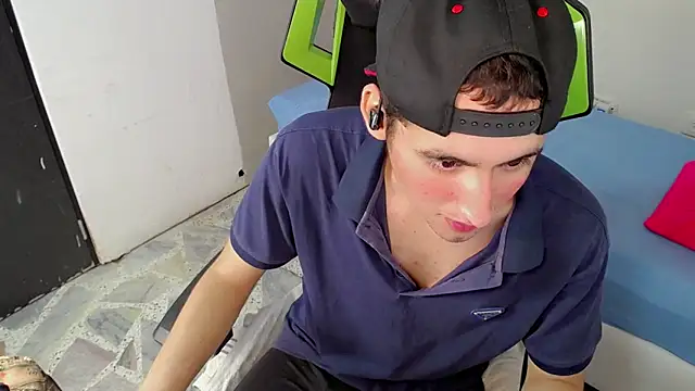 Snapshot of Fernan_flow chatting on November 29, 2025, 2:55 am Fernan flow online show from November 29, 2025, 2:55 am