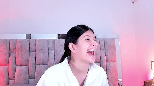 ZafiraNavarro online show from March 12, 2026, 6:23 pm